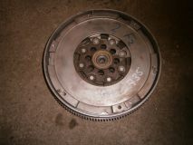 Zweimassenschwungrad gro fr 602/603 Motoren mit 240 mm Kupplung gebraucht 1000 Kilometer